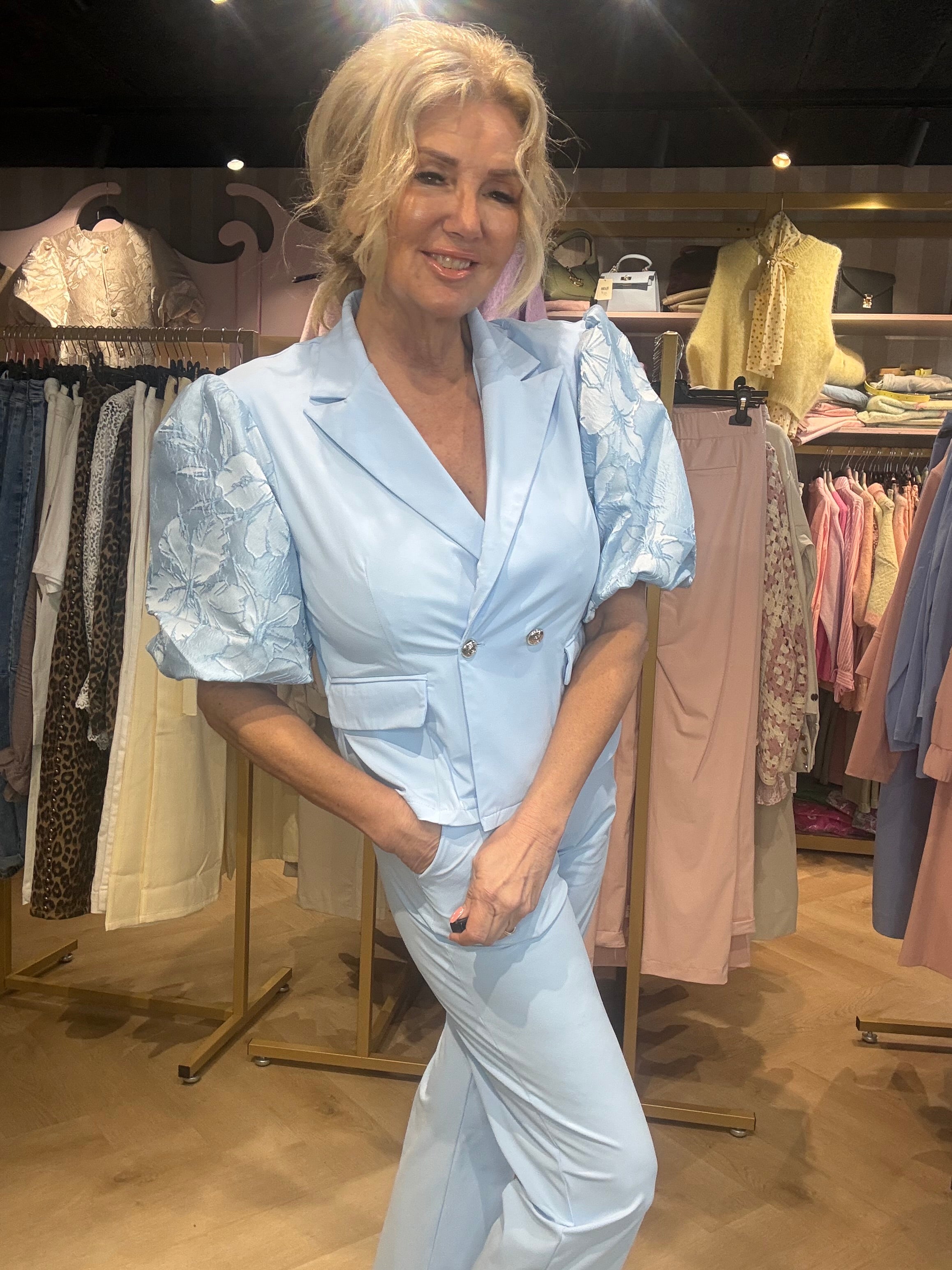 Triple Nine Blazer BLS3911 Korte Mouw Gouden knopen en Satijn afwerking | Licht Blauw